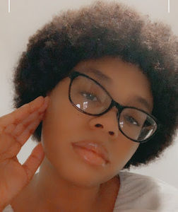 Meet your Posher, Almari